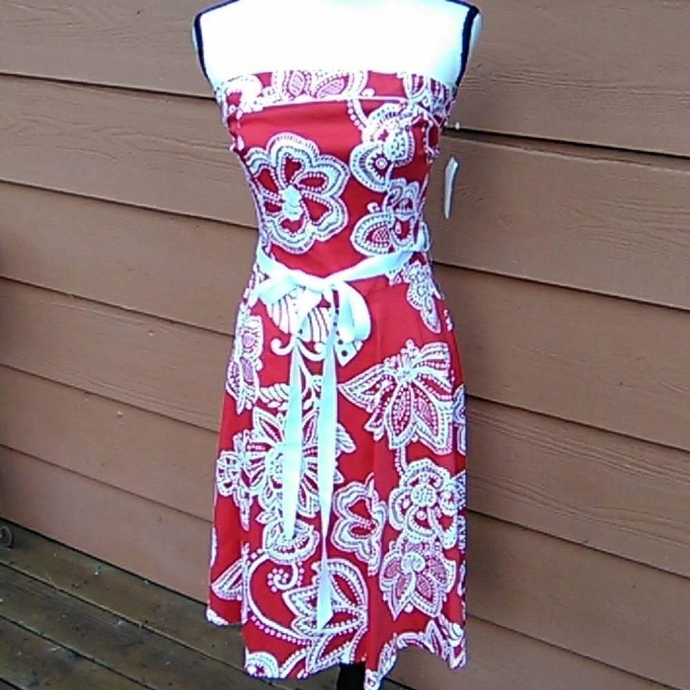 B.Smart Perfect Summer Strapless Dress.